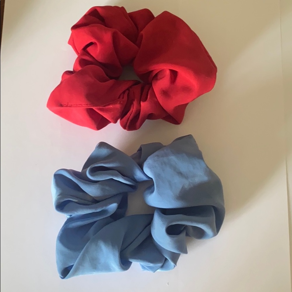 Anthropologie Celine Pony Holder Set
